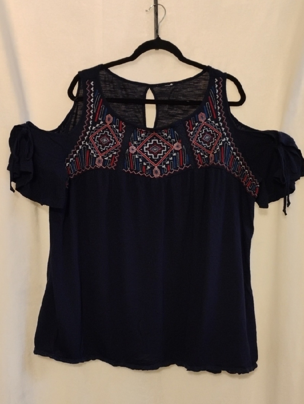 Women’s Navy Cold-Shoulder Embroidered Top 2X